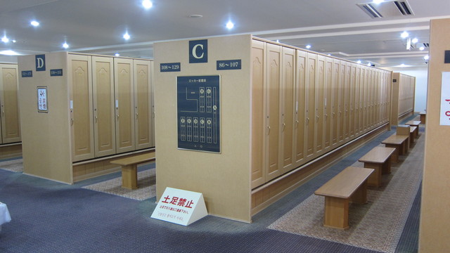 ロッカールーム